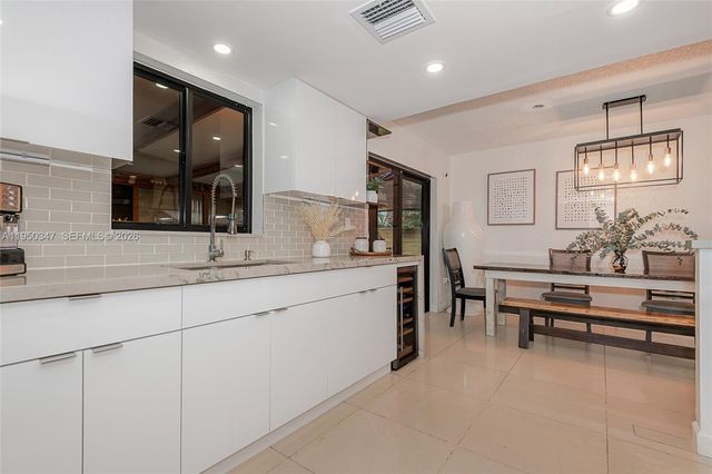 5565 NW 194th Ln, Miami Gardens, FL 33055