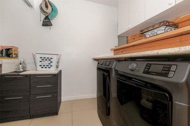 5565 NW 194th Ln, Miami Gardens, FL 33055