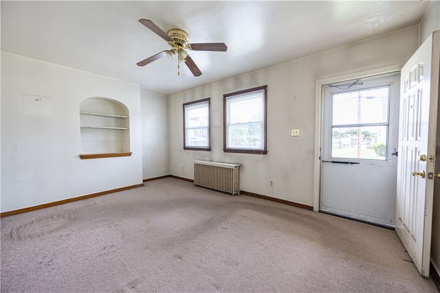 242-244 Center St, Springdale Boro, PA 15144