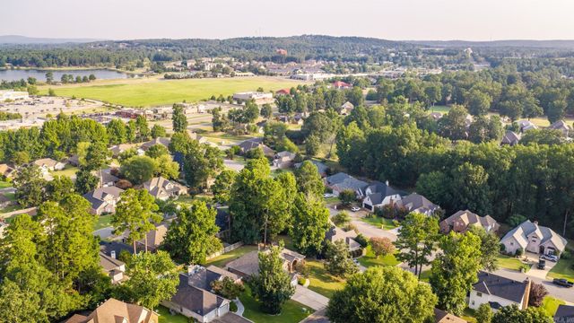 104 Cannes Court, Maumelle, AR 72113