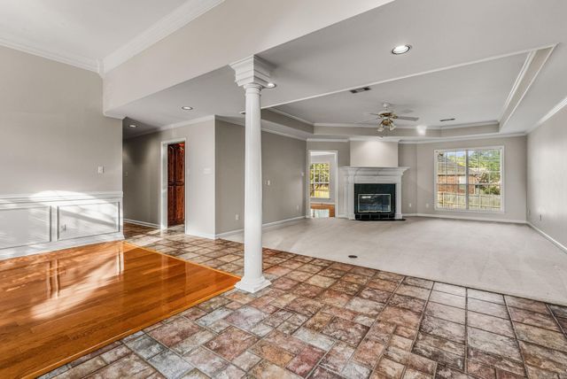 104 Cannes Court, Maumelle, AR 72113