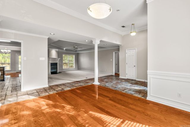 104 Cannes Court, Maumelle, AR 72113