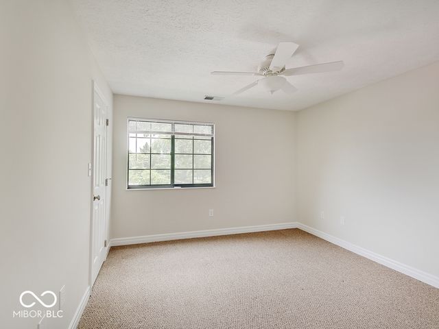 8720 Yardley Court 301, Indianapolis, IN 46268