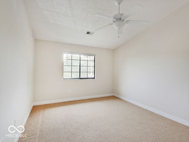 8720 Yardley Court 301, Indianapolis, IN 46268