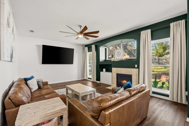 1517 Buena Vista Drive, Denton, TX 76210