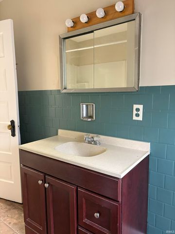 1702 Crescent Avenue, Fort Wayne, IN 46805