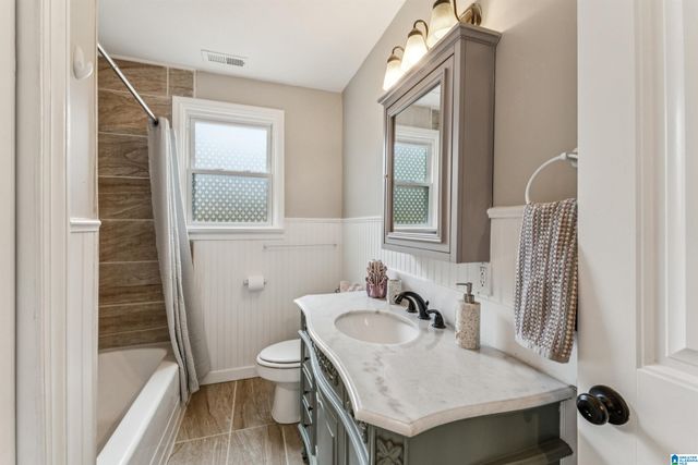 120 HONEYSUCKLE ROAD, Hueytown, AL 35023