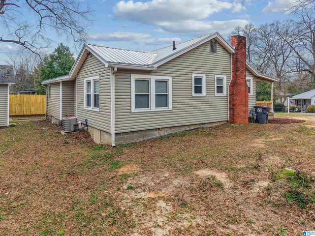 120 HONEYSUCKLE ROAD, Hueytown, AL 35023