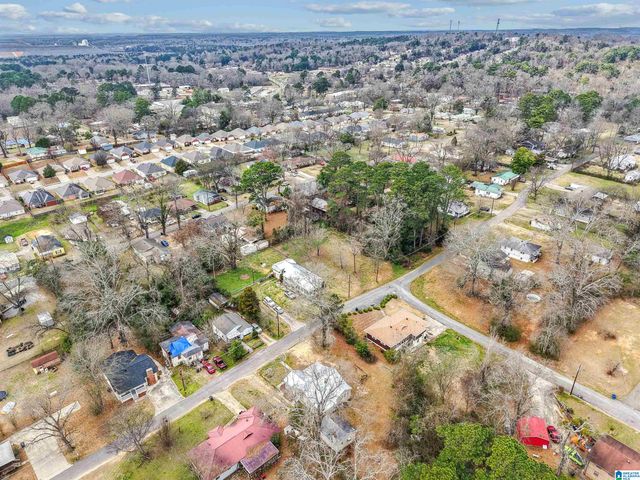 120 HONEYSUCKLE ROAD, Hueytown, AL 35023