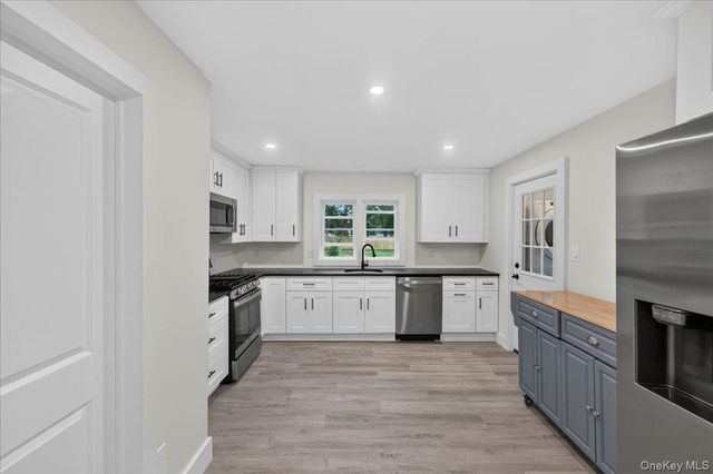 245 Cedar Avenue, Patchogue, NY 11772