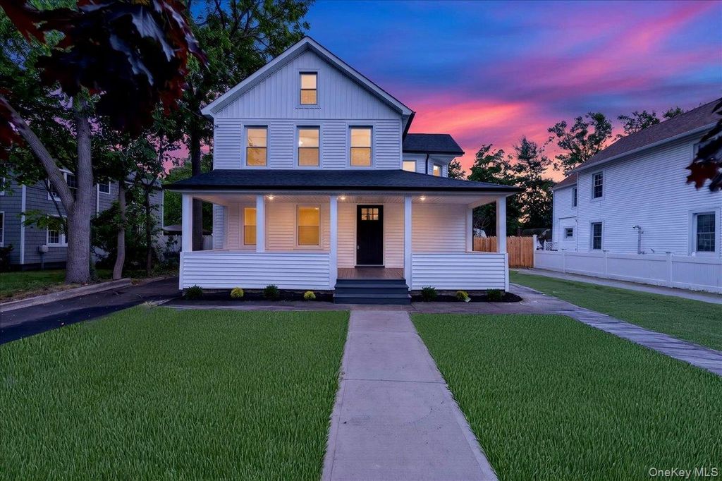 245 Cedar Avenue, Patchogue, NY 11772