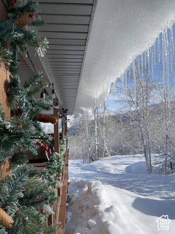 14816 E AUSTIN CIR, Huntsville, UT 84317