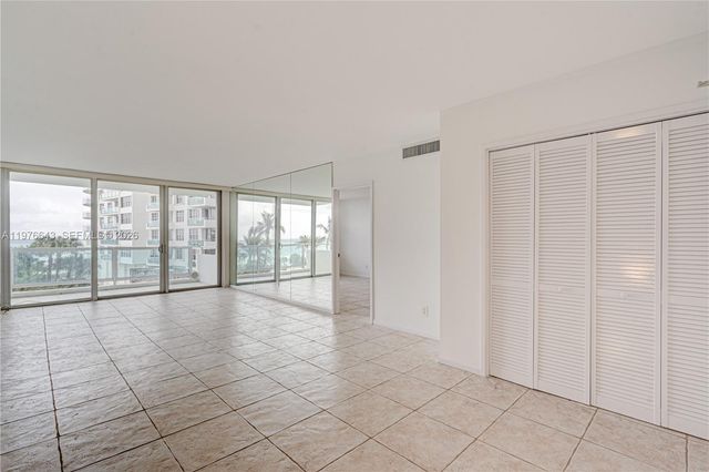 5161 Collins Ave 516, Miami Beach, FL 33140