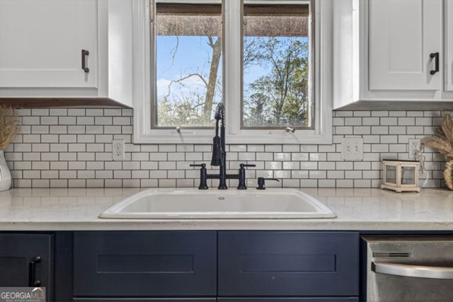 23 Stonewood Forest Road, Toccoa, GA 30577