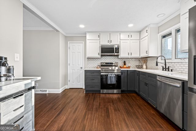 23 Stonewood Forest Road, Toccoa, GA 30577