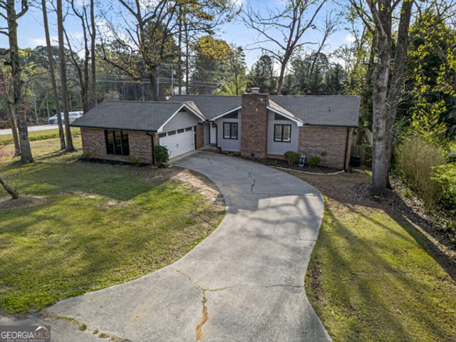 23 Stonewood Forest Road, Toccoa, GA 30577