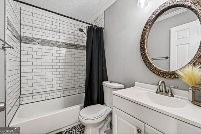 23 Stonewood Forest Road, Toccoa, GA 30577