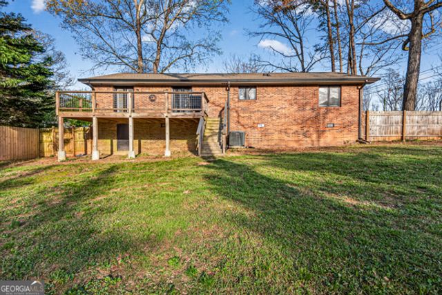 23 Stonewood Forest Road, Toccoa, GA 30577