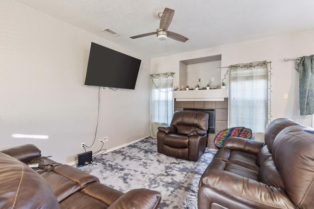 701 Palmer Pl, Atwater, CA 95301