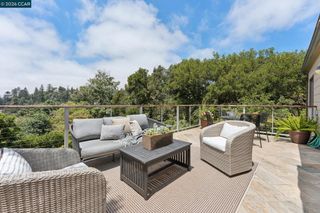 5821 Colton Blvd, Oakland, CA 94611