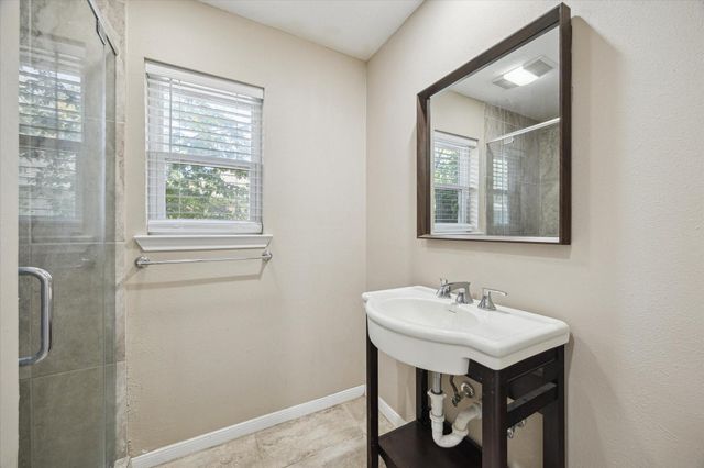 13711 Greenway Drive, Sugar Land, TX 77498