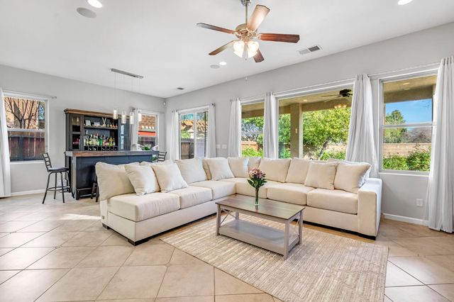 3316 N Leanna Avenue, Fresno, CA 93737