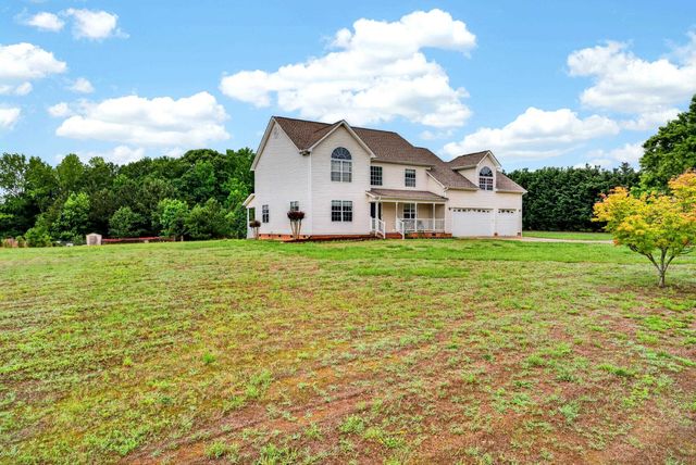 268 Holden Dr, Inman, SC 29349