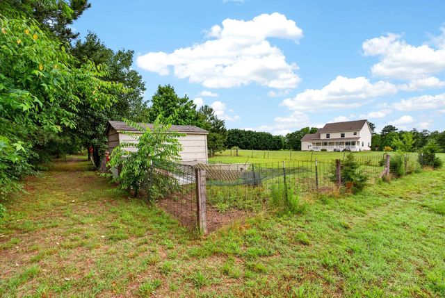 268 Holden Dr, Inman, SC 29349