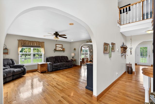 268 Holden Dr, Inman, SC 29349