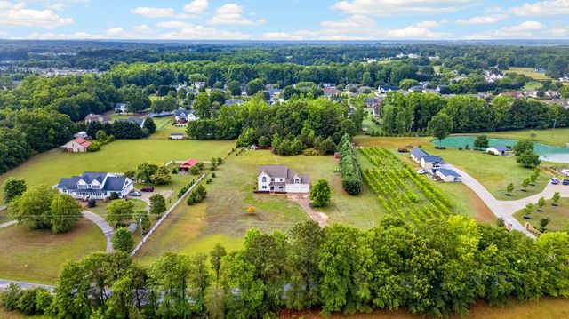 268 Holden Dr, Inman, SC 29349