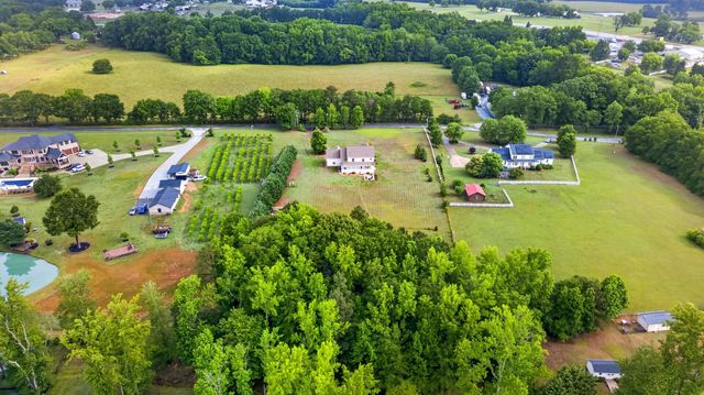 268 Holden Dr, Inman, SC 29349