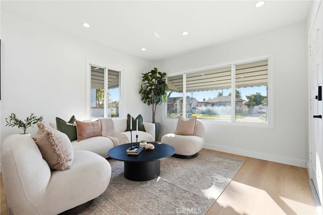 2140 N Rose Street, Burbank, CA 91505