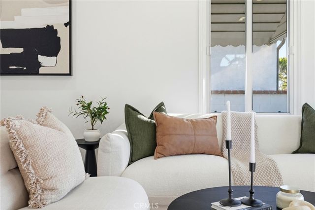 2140 N Rose Street, Burbank, CA 91505