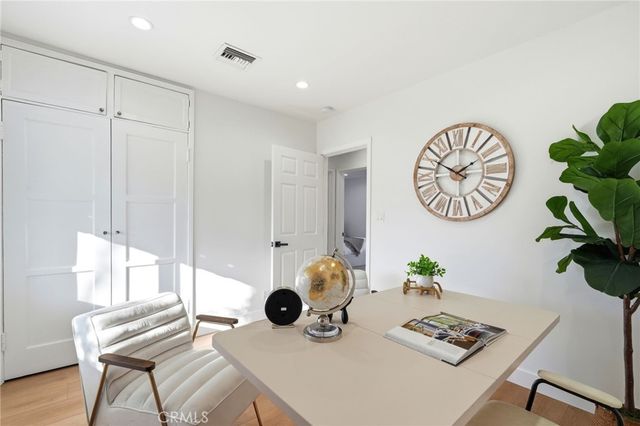 2140 N Rose Street, Burbank, CA 91505