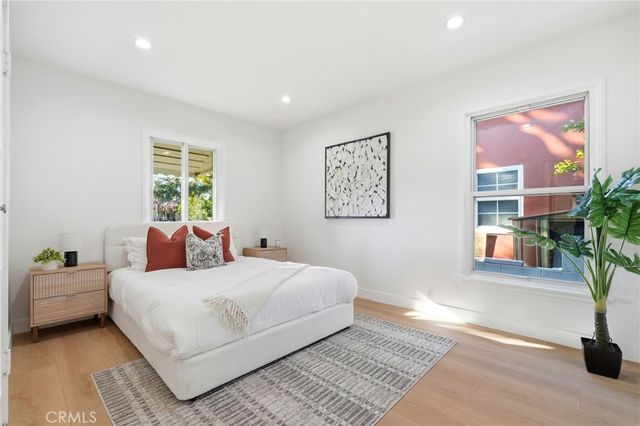 2140 N Rose Street, Burbank, CA 91505