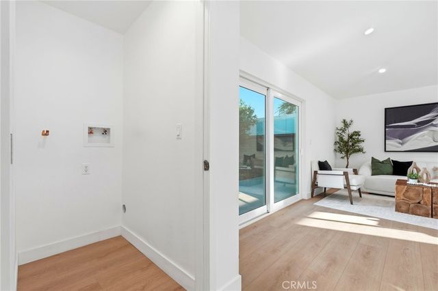 2140 N Rose Street, Burbank, CA 91505