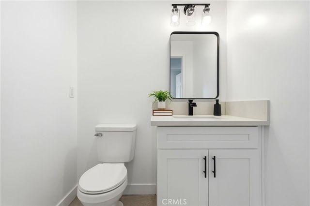 2140 N Rose Street, Burbank, CA 91505