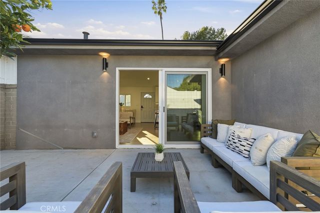 2140 N Rose Street, Burbank, CA 91505