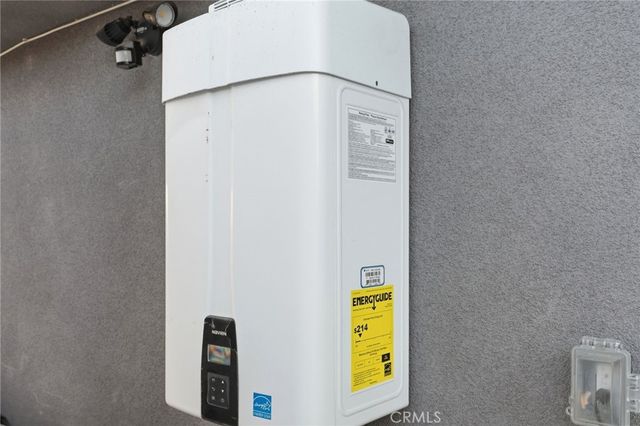 2140 N Rose Street, Burbank, CA 91505