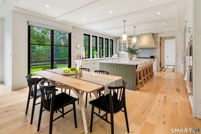 148 Douglas Road, New Canaan, CT 06840