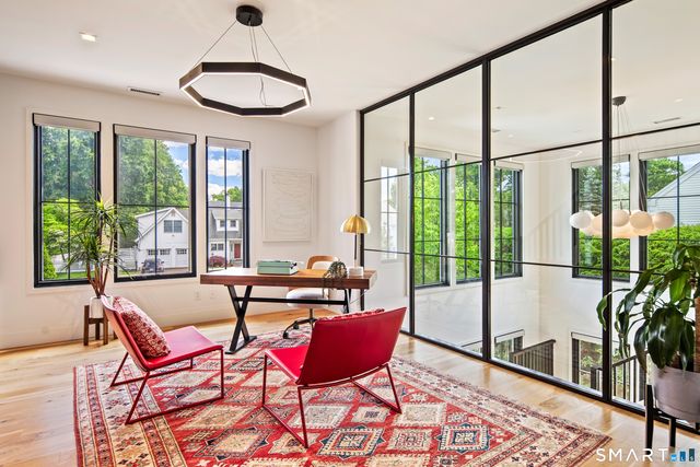 148 Douglas Road, New Canaan, CT 06840