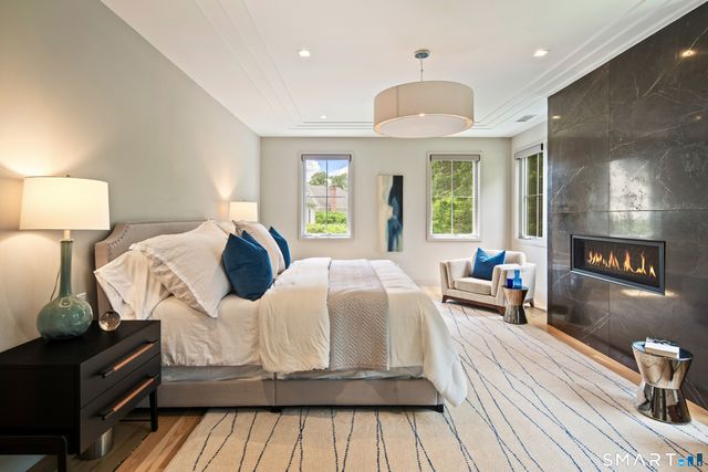 148 Douglas Road, New Canaan, CT 06840