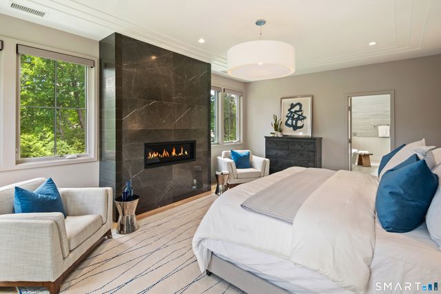 148 Douglas Road, New Canaan, CT 06840