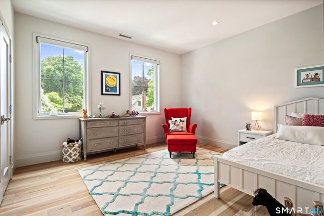 148 Douglas Road, New Canaan, CT 06840