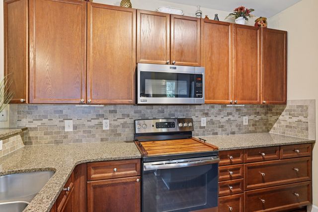 141 Golfview Lane, Summerville, SC 29485
