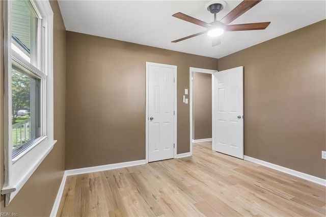 202 Woodhaven RD, Newport News, VA 23608