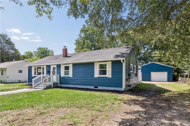 202 Woodhaven RD, Newport News, VA 23608