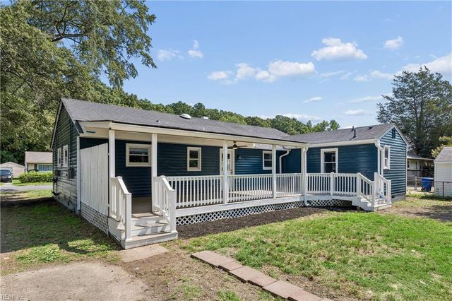 202 Woodhaven RD, Newport News, VA 23608