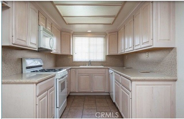 1717 Temple Avenue, Long Beach, CA 90804