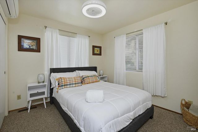 13319 Lakeshore Dr, Clearlake, CA 95422